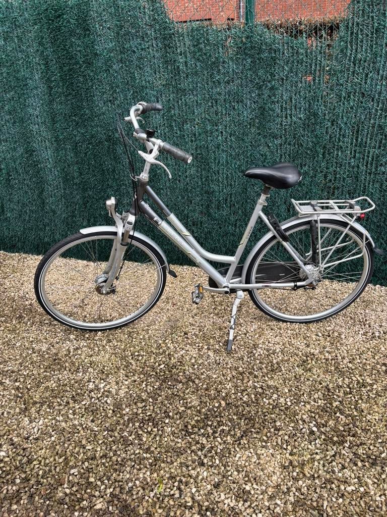 Damesfiets – comfortabel en rijklaar, Fietsen en Brommers, Fietsen | Dames | Damesfietsen, Gebruikt, Versnellingen, 56 cm of meer