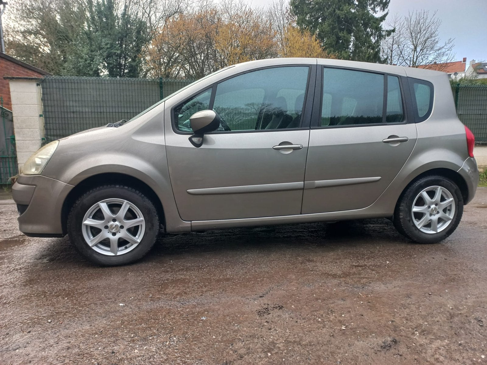Renault Modus 1.5 dCi (2011), Autos, Renault, Achat, Système audio, Boîte manuelle, Beige