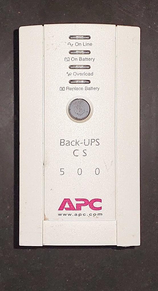 APC UPS, Informatique & Logiciels, Alimentations de secours (UPS), Enlèvement, Utilisé