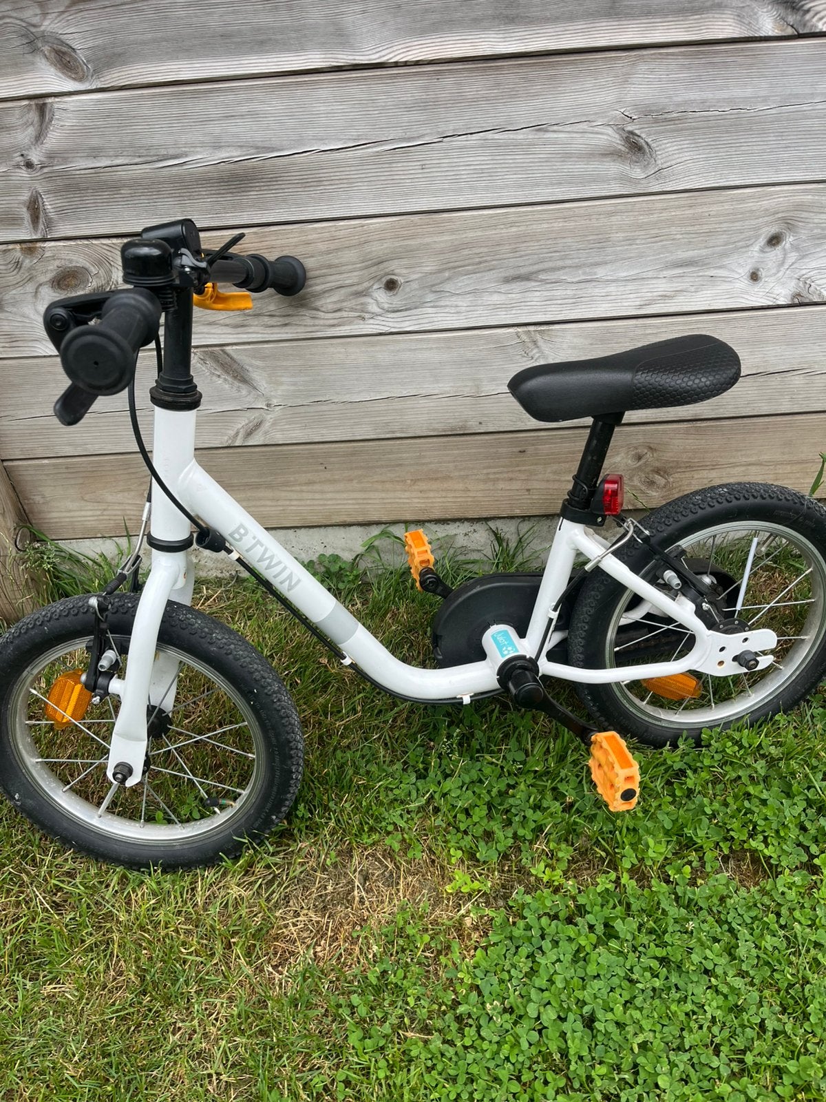 Kinderfiets in xit-zwart kleur  14 inch, Fietsen en Brommers, Fietsen | Kinderfietsjes, Ophalen, Zo goed als nieuw
