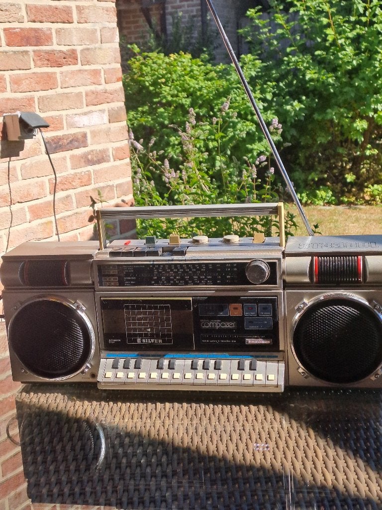 draagbare radio/cassette/keyboardspeler, Ophalen, Gebruikt