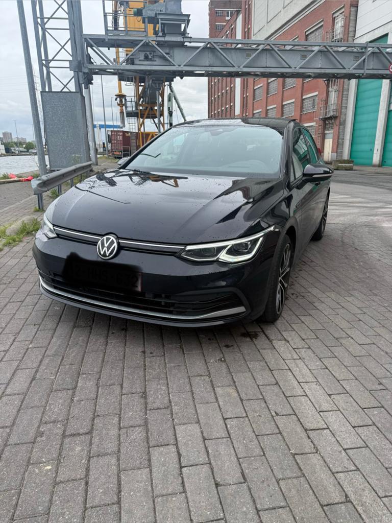 Volkswagen golf 8 2.0tdi, Auto's, Volkswagen, Parkeerassistent, Zwart, Leder, Diesel