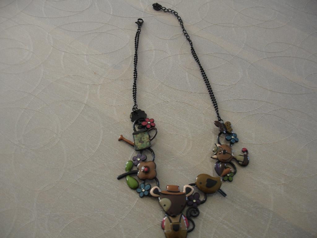 bijou de fantaisie LOL ETAT  IMPECCABLE, Enlèvement, Autres matériaux, Collier