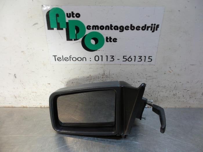 Rétroviseur extérieur gauche d'un Opel Kadett (Kadett E 84, -, Opel, 3 mois de garantie, Utilisé