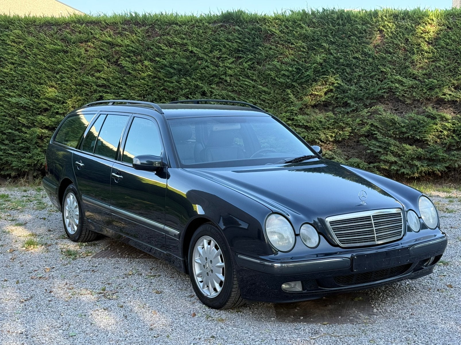 Mercedes E220 CDI Élégance, Autos, Achat, Entreprise, Boîte manuelle, Entretenue par le concessionnaire