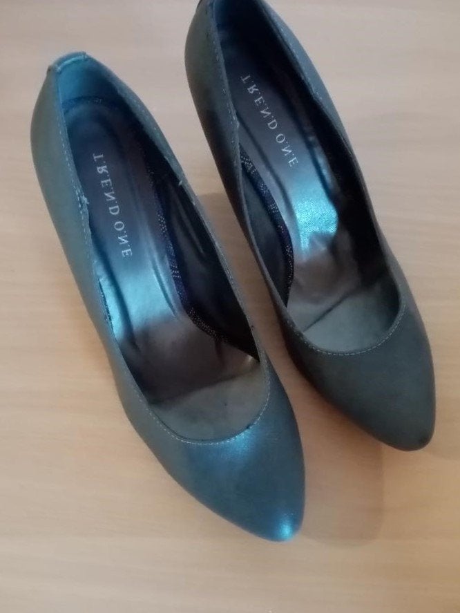 Trend One : grijs pumps hakschoenen anti-slipzool , 39, Neuf, Gris, Enlèvement ou Envoi, Escarpins