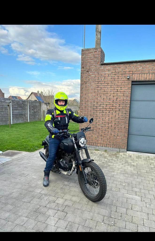 Brixston felsberg 125cc, Enlèvement, Comme neuf