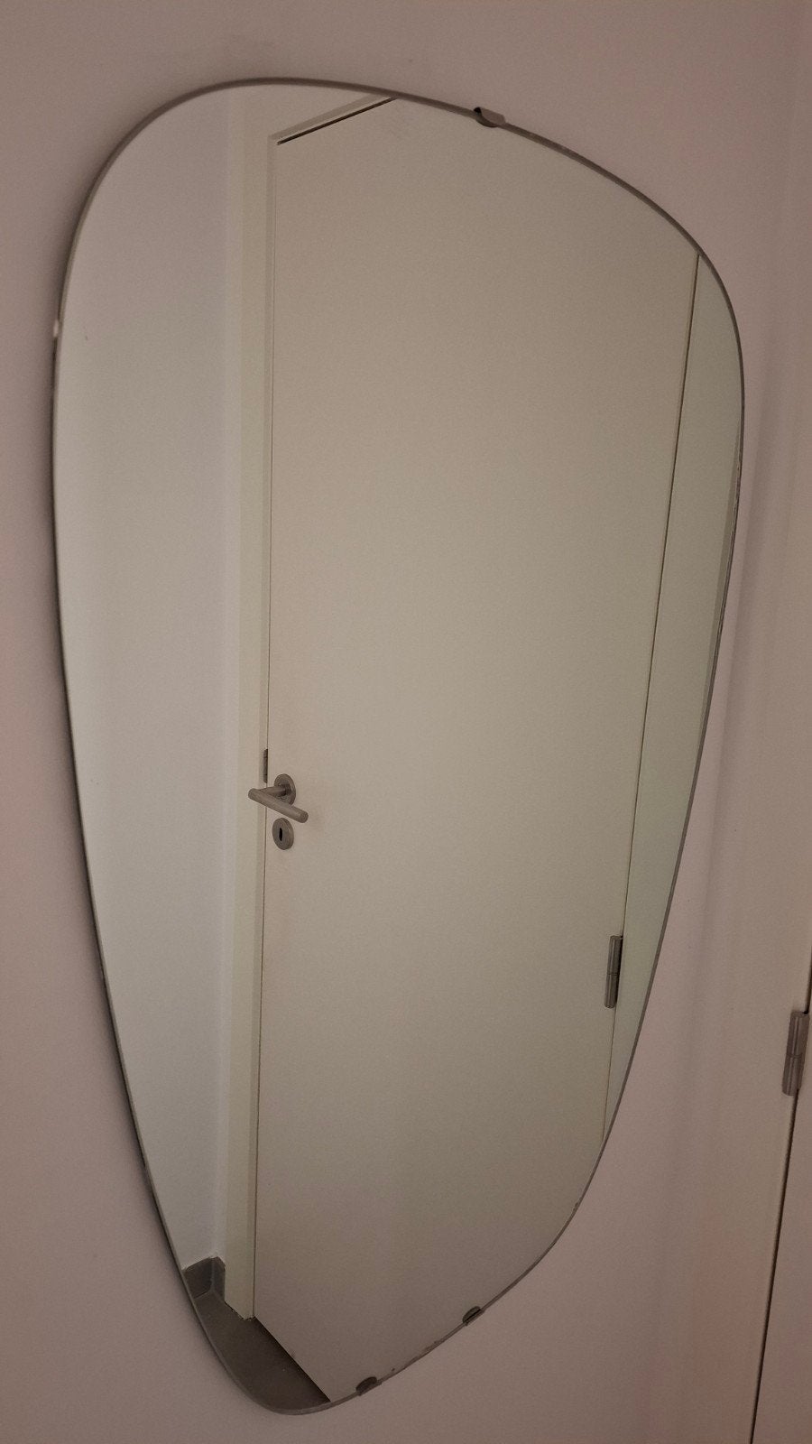 Miroir vintage années 70, Enlèvement