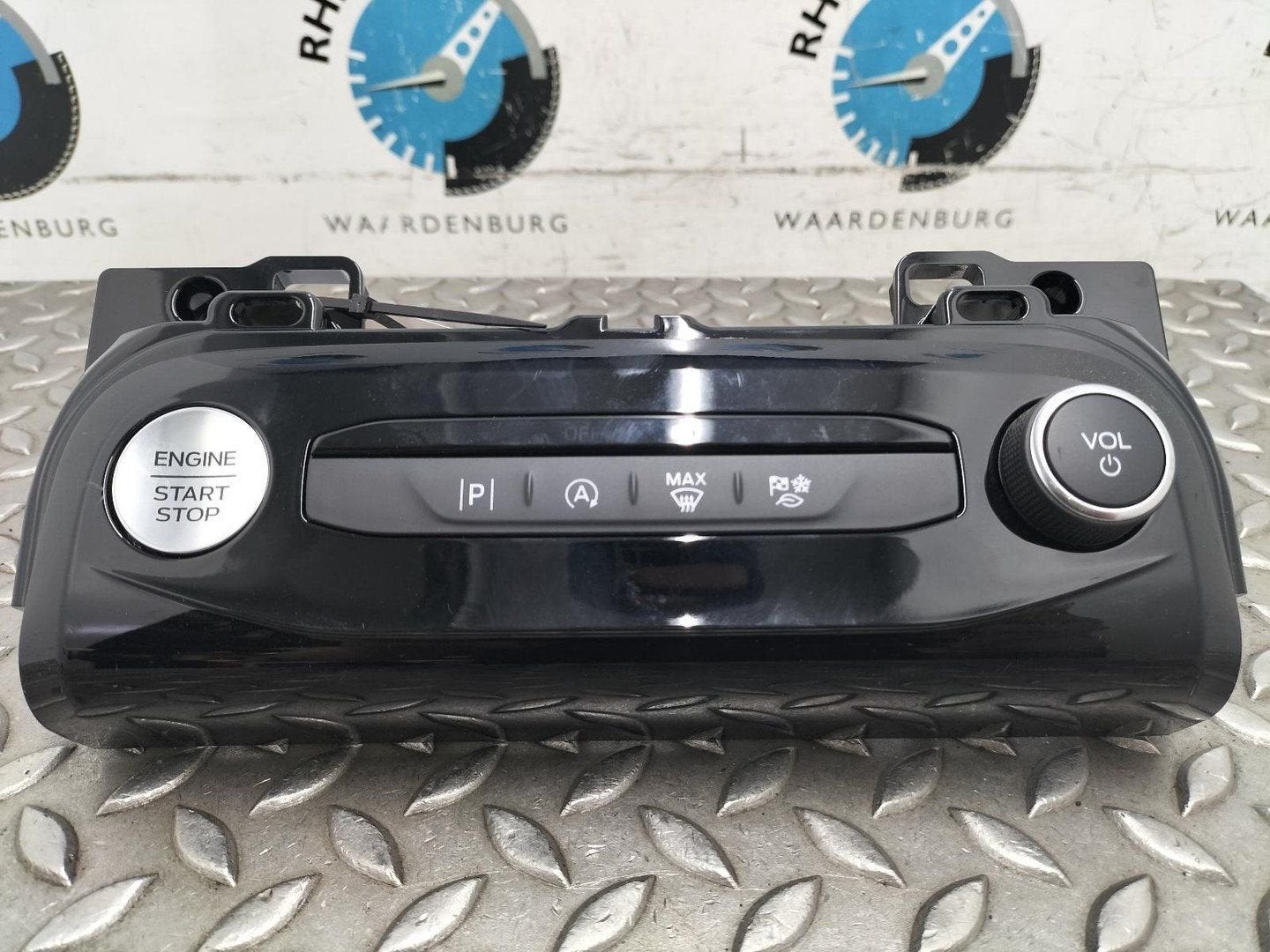 FORD KUGA DFK JC7 ST-LINE  KACHEL BEDIENINGSPANEEL PV4T18K81, Enlèvement ou Envoi, Utilisé, ARN reconnu