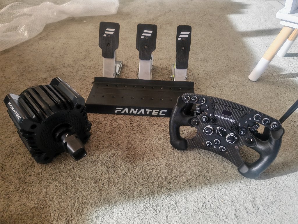Pro simracing setup, Fanatec DD Pro + Formula 2.5 wheel + .., Ophalen, Zo goed als nieuw, PlayStation 5