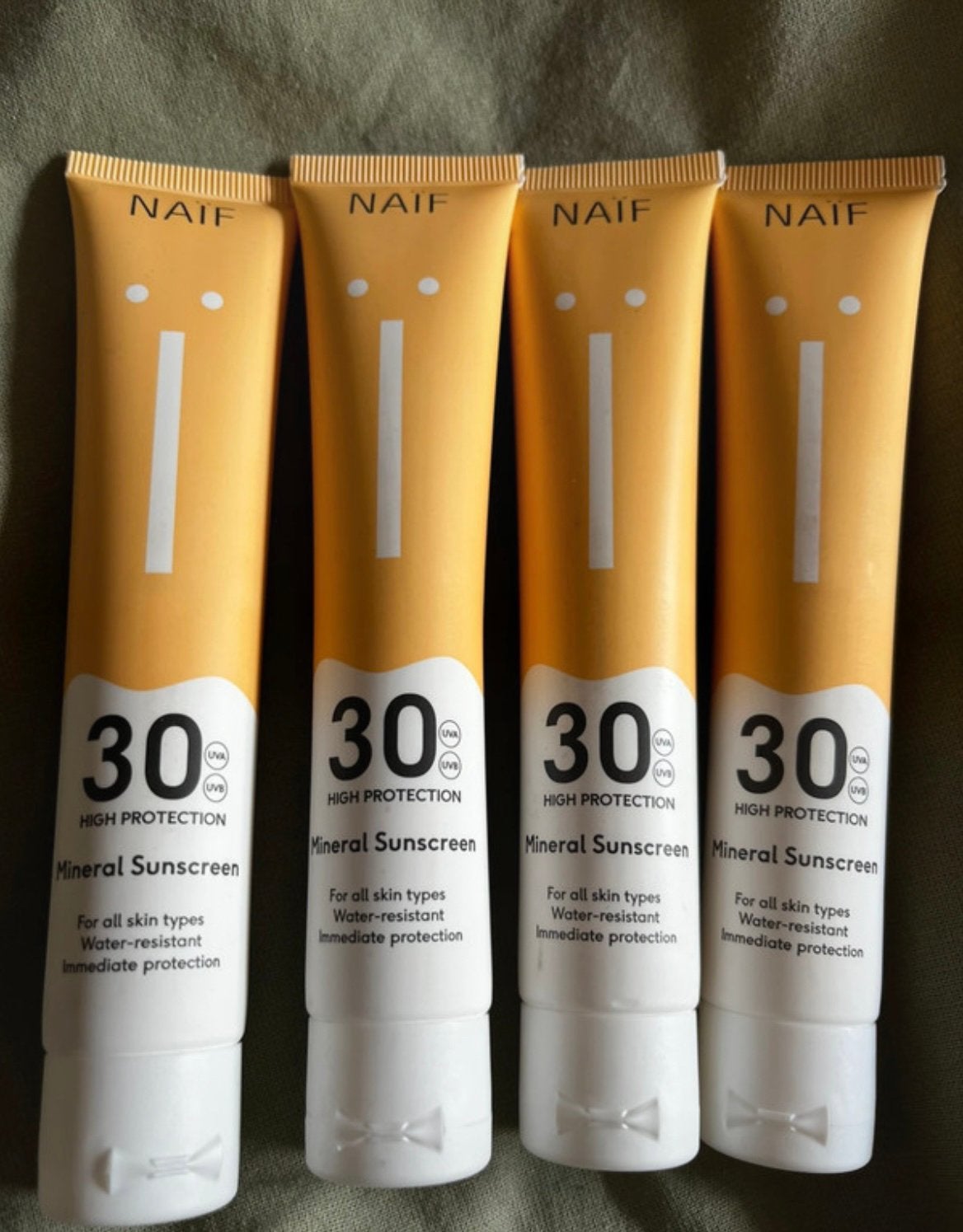 Crème solaire Naïf SPF 30, Bijoux, Sacs & Beauté, Beauté | Soins du visage, Envoi, Neuf