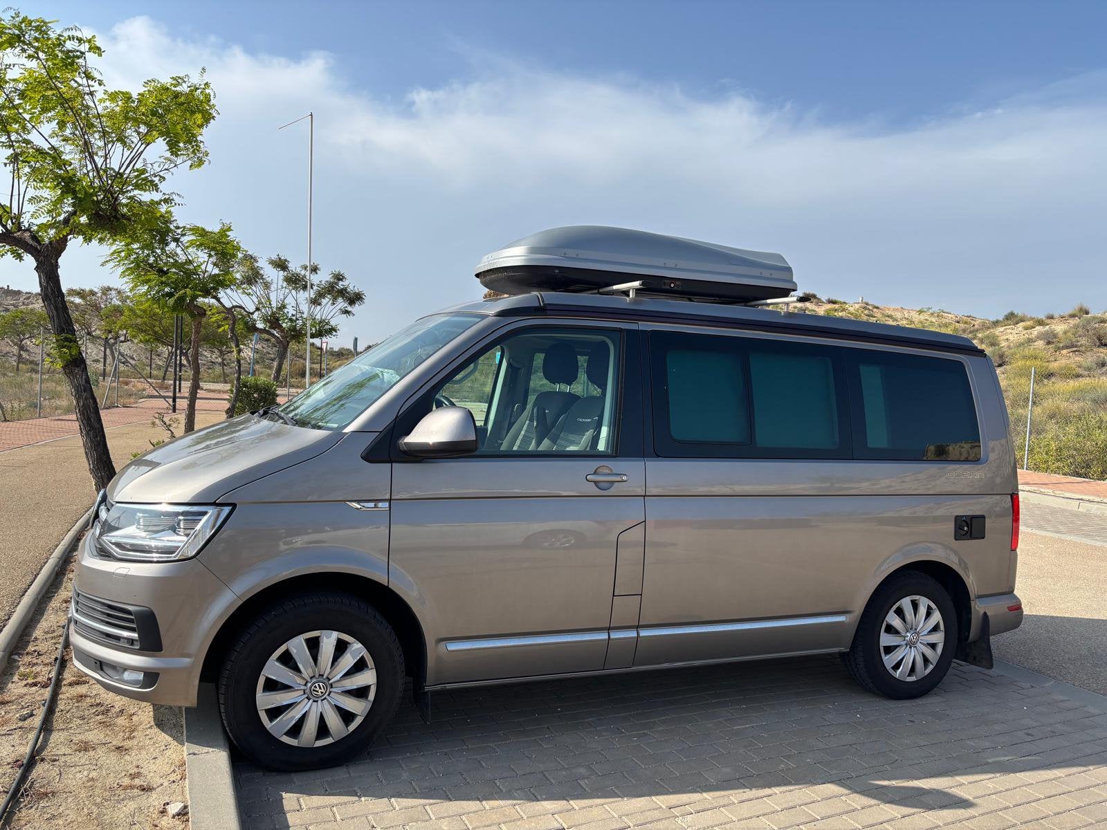 Volkswagen California Ocean T6 2019 (Éd. Lt.) Euro 6D 150 ch, Autos, Volkswagen, Autres modèles, 6 portes, Diesel, Particulier