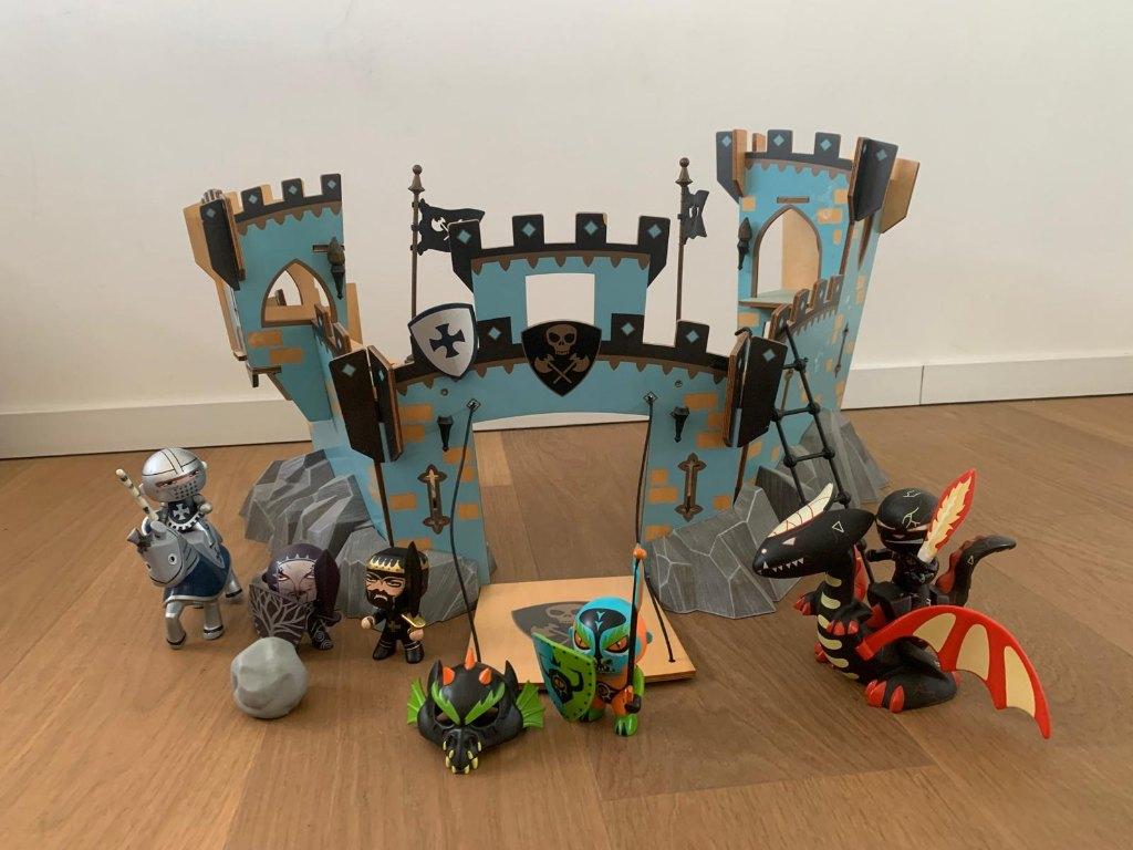 Djeco - Arty Toys "castel on ze rock", Enlèvement, Comme neuf