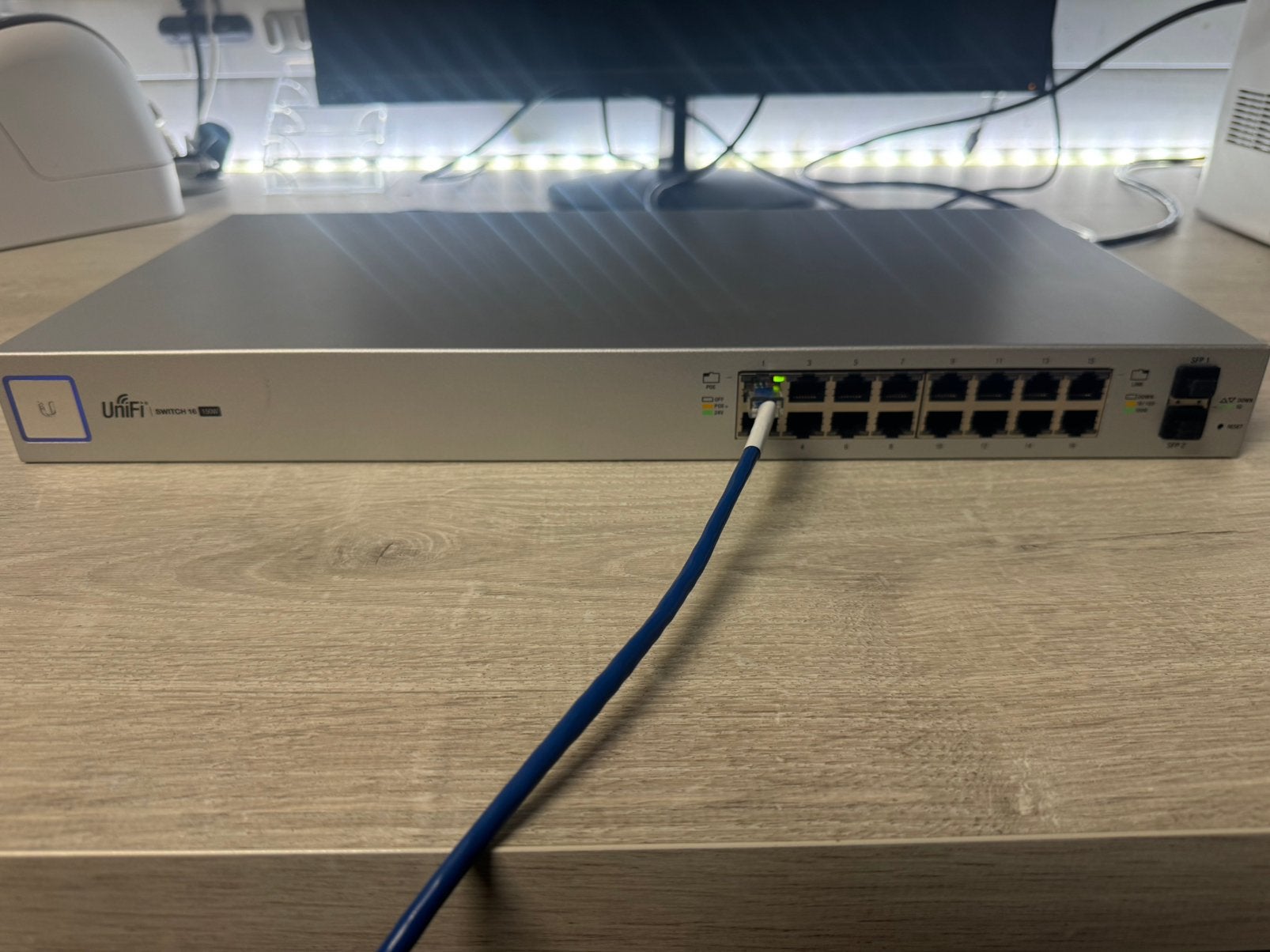 Switch 16 150W – Ubiquiti – PoE-netwerkswitch, Informatique & Logiciels, Enlèvement ou Envoi, Utilisé