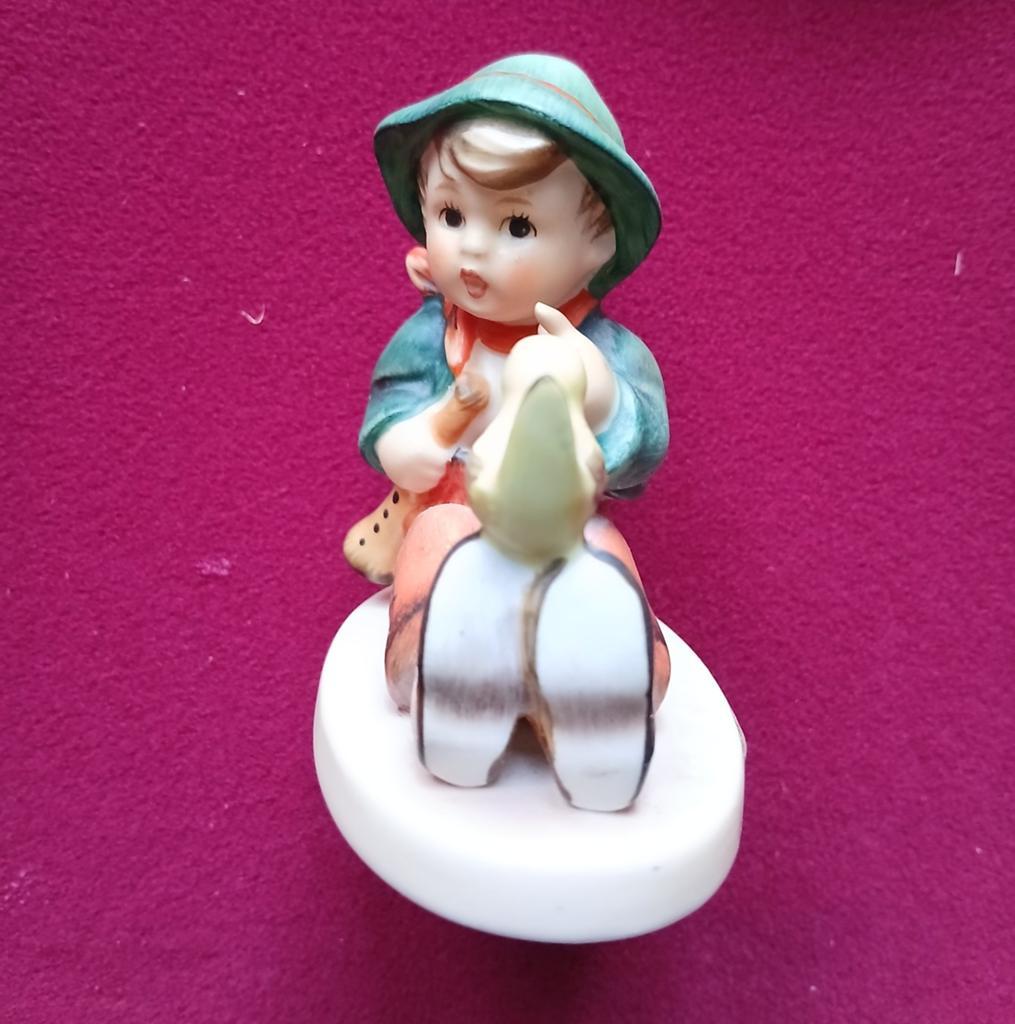 Hummel, Ophalen of Verzenden