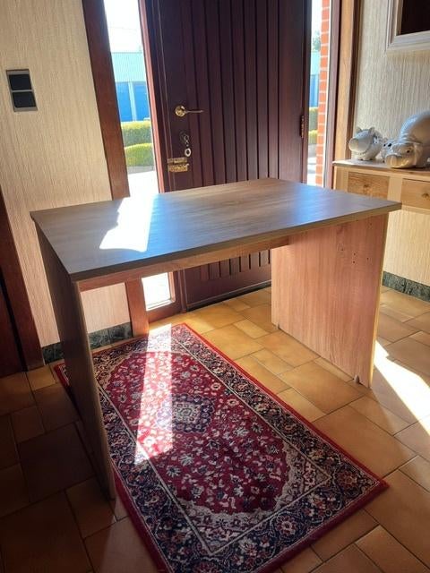 bureau in licht eiken, Huis en Inrichting, Bureaus, Ophalen, 105 cm, Hout, Schoolbureau