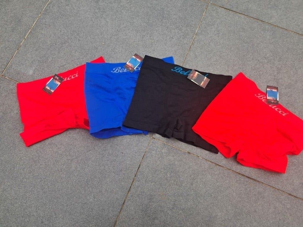 Ondergoed Belucci - 4 (2 rood, 1 zwart, 1 blauw): Nieuw, Ophalen, Meerkleurig, Belucci, Boxer