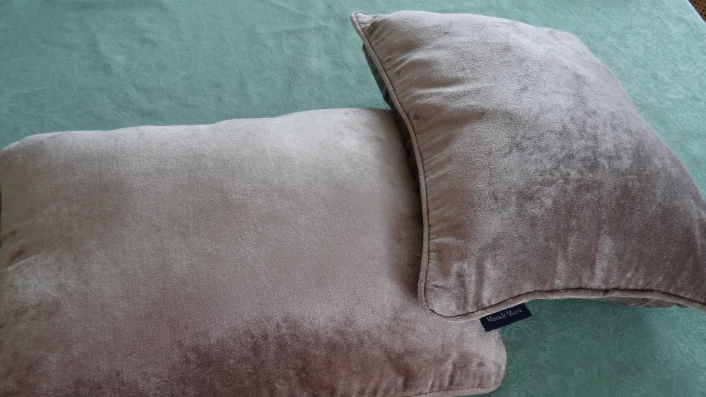 COUSSINS 2 PIÈCES, Coussin décoratif, Enlèvement ou Envoi, Comme neuf, Brun