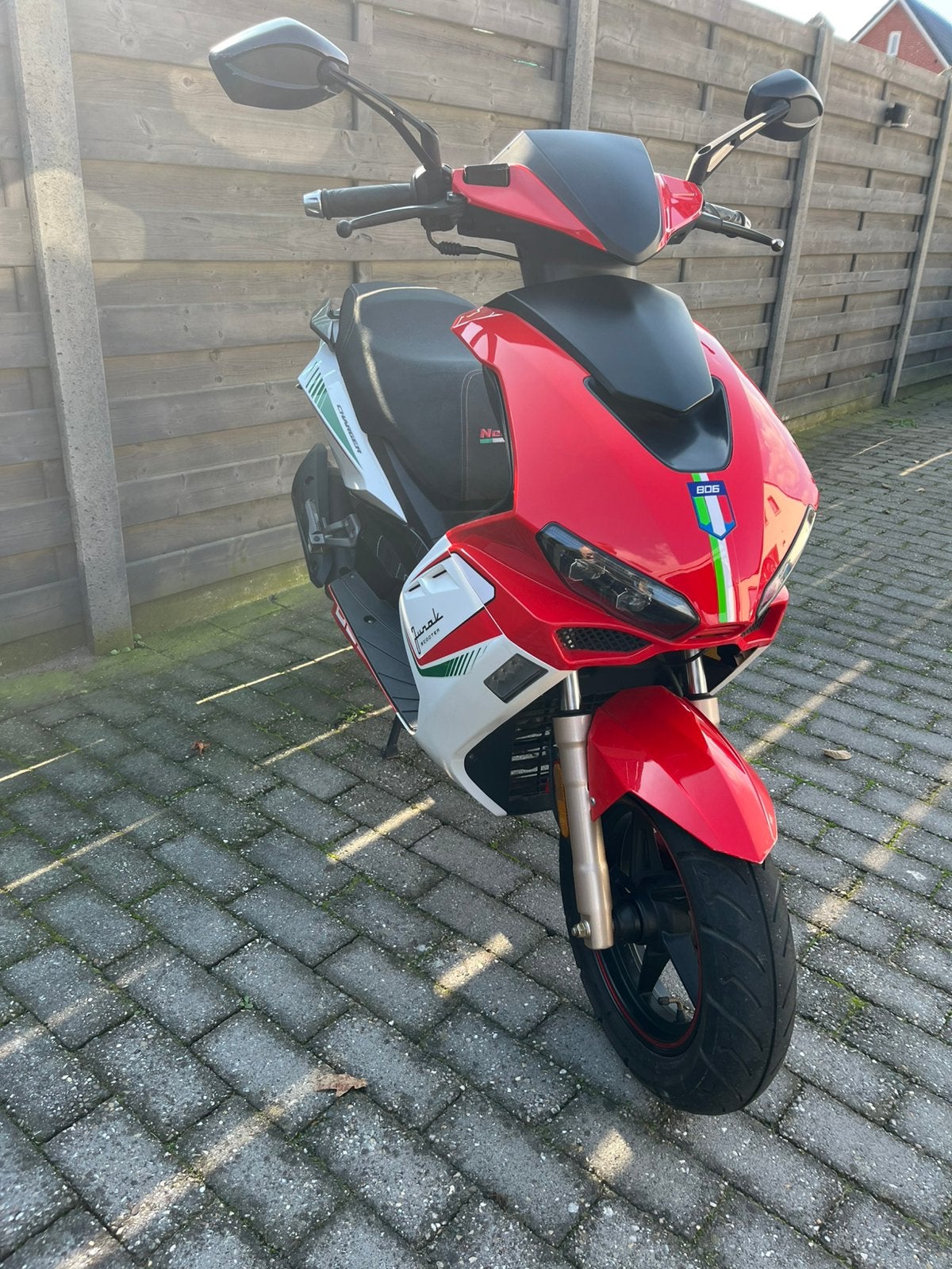 Neco scooter, Vélos & Vélomoteurs, Enlèvement, Comme neuf