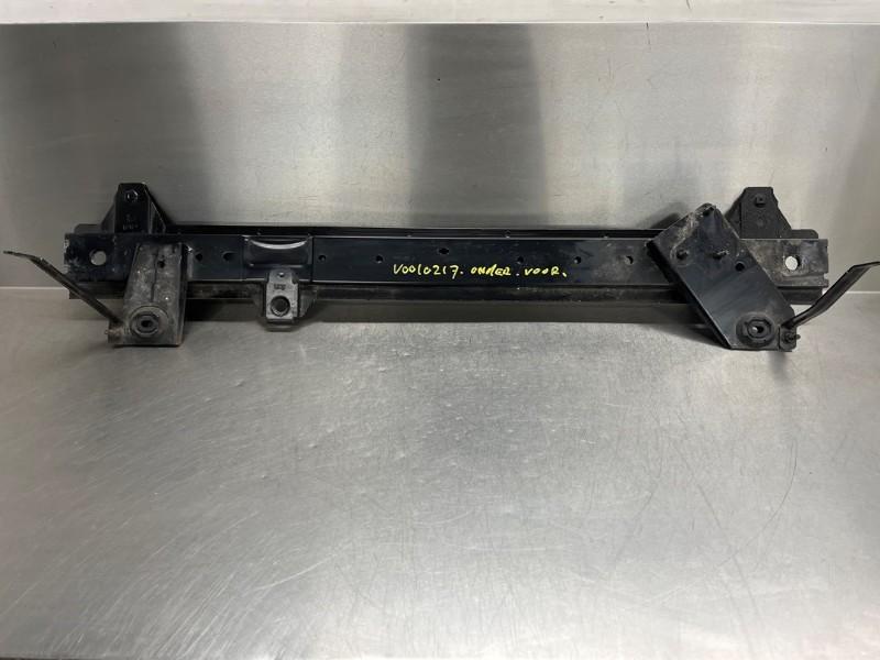 CADRE DE PARE-CHOCS AVANT Nissan NV 250 (WF) (01-2021/-), Utilisé, Nissan
