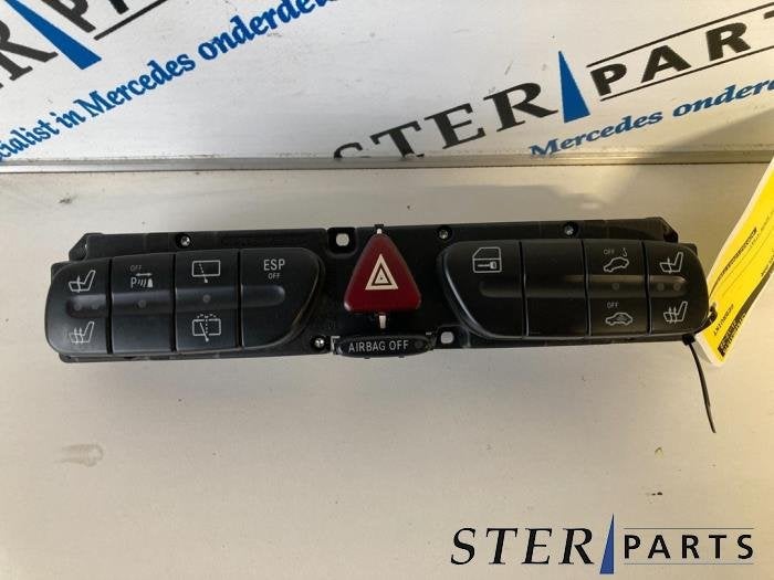 Paniekverlichtings Schakelaar van een Mercedes C-Klasse, Gebruikt, -, Ophalen of Verzenden, -