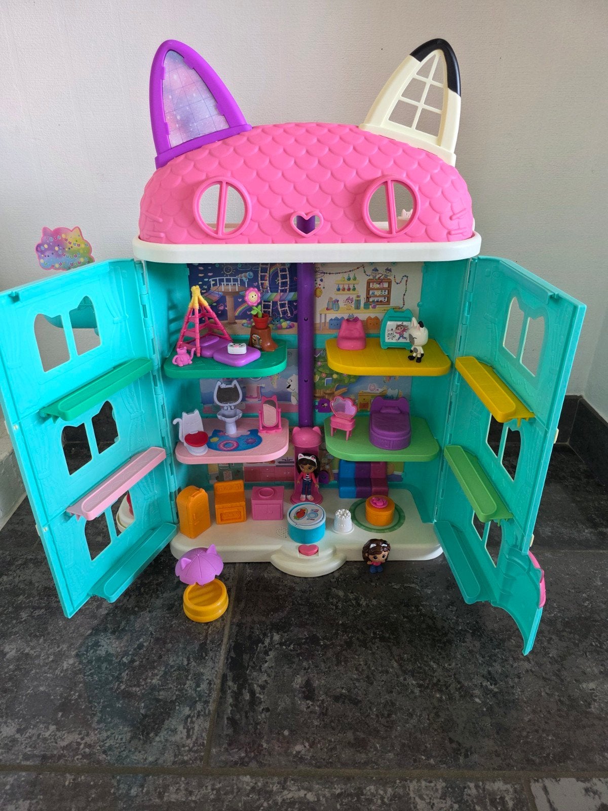 Gabby's Dollhouse, Ophalen, Poppenhuis