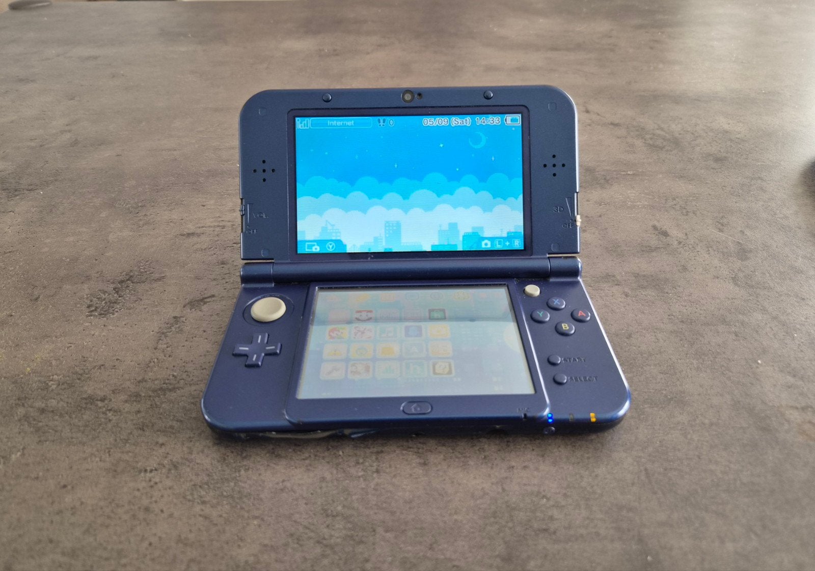 nouvelle Nintendo 3DS XL avec chargeur et étui, Enlèvement ou Envoi, 3DS, Utilisé, Bleu