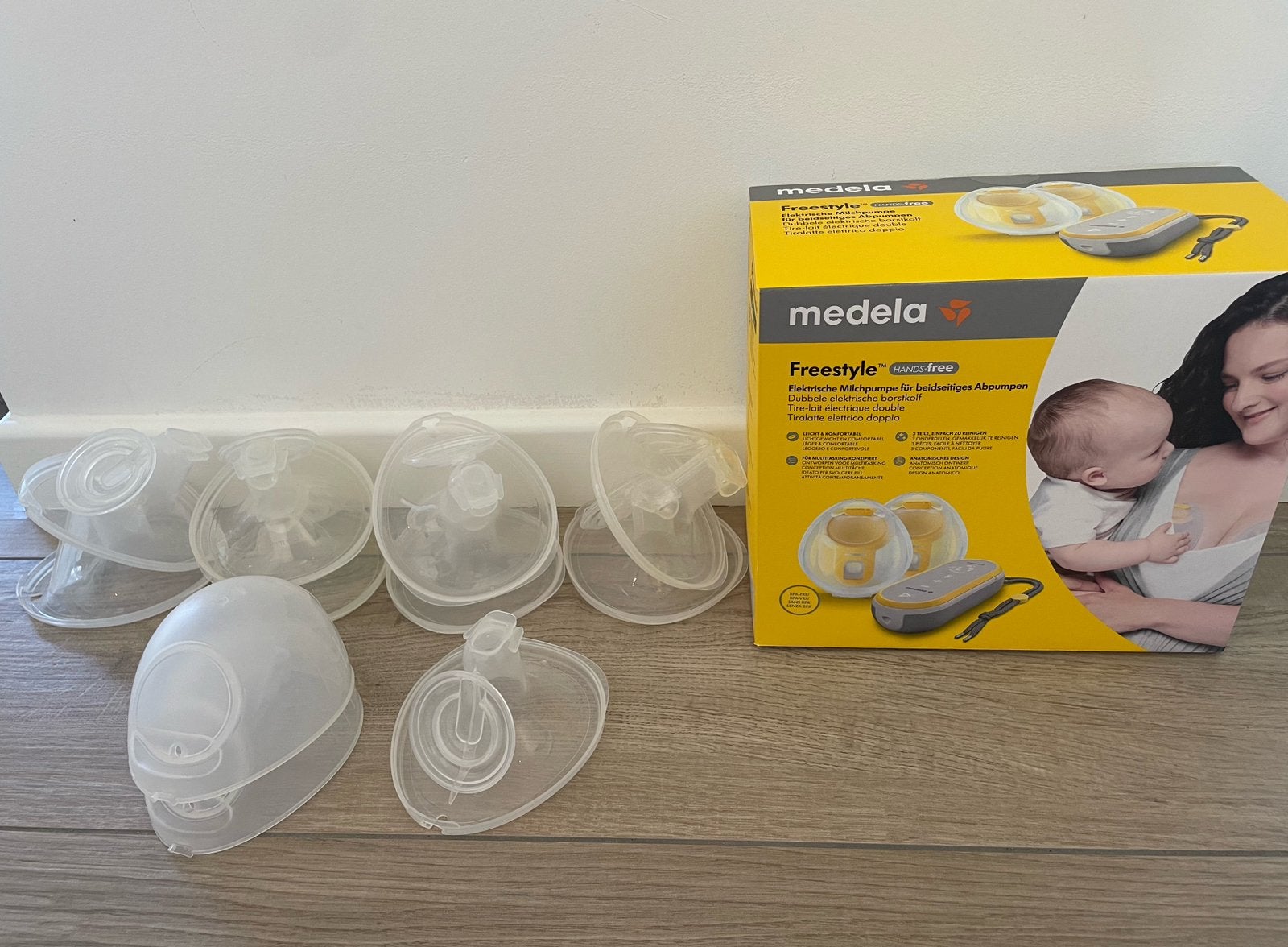 Medela handsfree kolftoestel, Ophalen, Gebruikt, Medela, Borstkolf