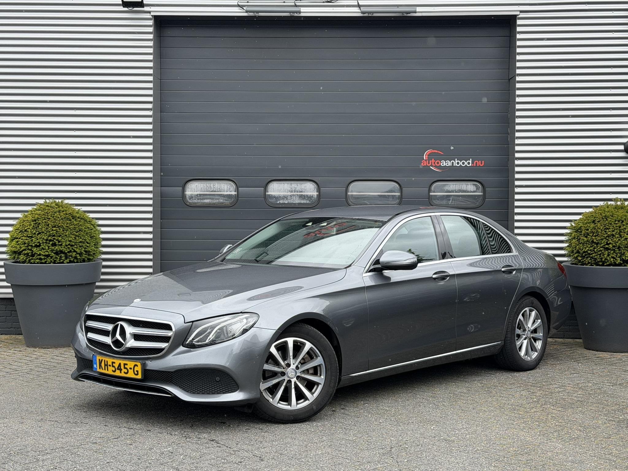 Mercedes-Benz E-klasse 220 d Lease Edition | Camera | Head-U, Auto's, Automaat, 4 deurs, Achterwielaandrijving, 4 cilinders