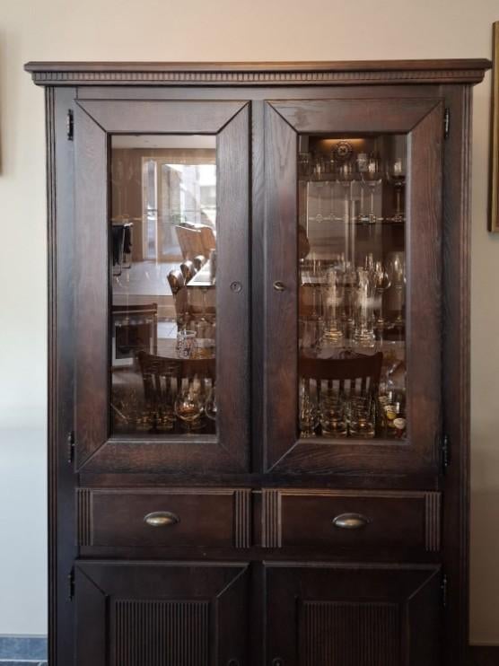 Massief eiken vitrinekast – landelijke/klassieke stijl, Antiquités & Art, Antiquités | Meubles | Armoires, Enlèvement