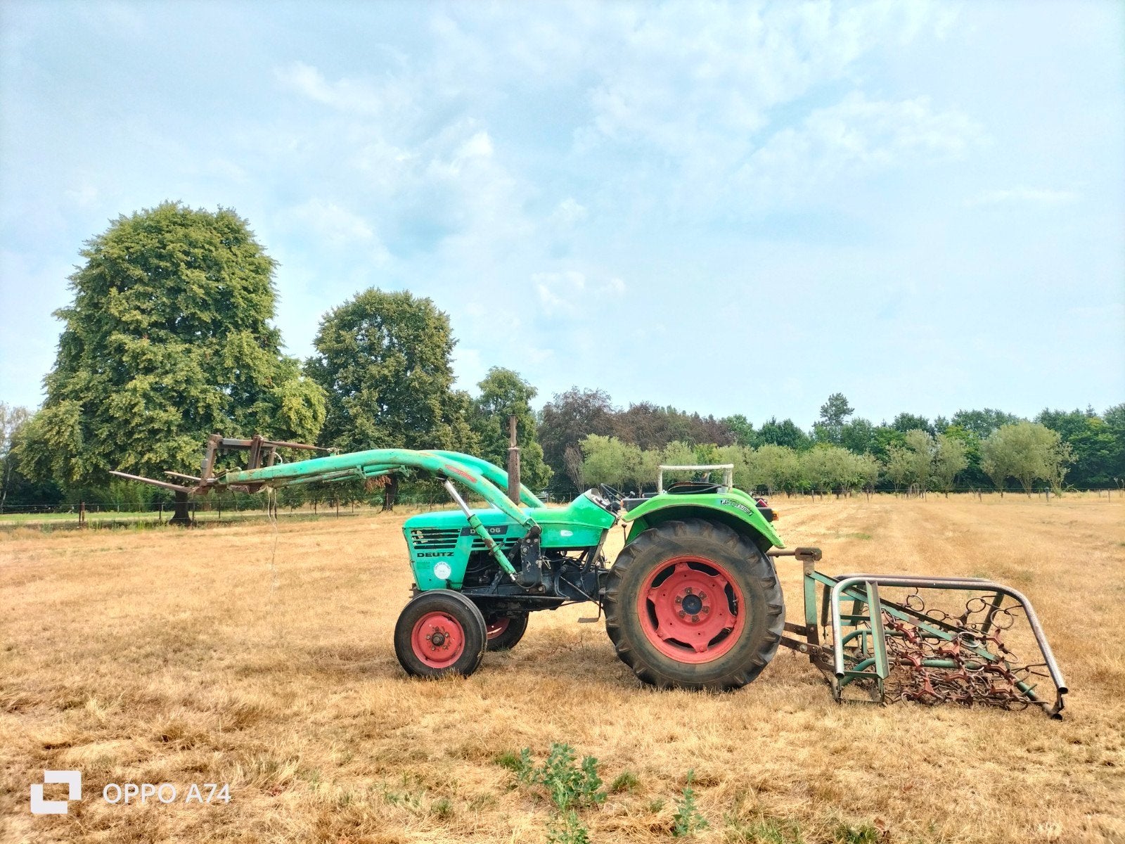VERKOCHT - Deutz D4006 + frontlader, Enlèvement