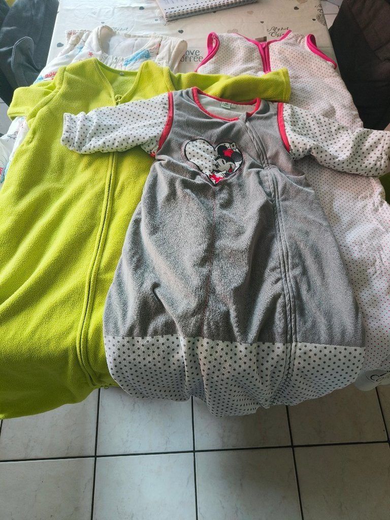 slaapzakken korte en lange mouw, Enfants & Bébés, Couvertures, Sacs de couchage & Produits pour emmailloter, Enlèvement ou Envoi