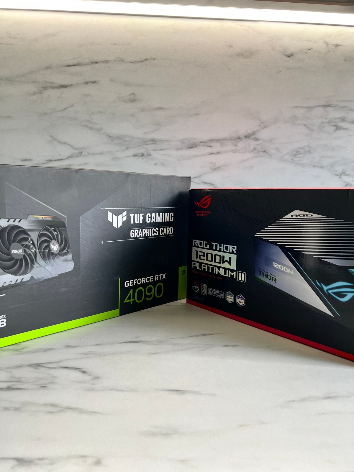 RTX 4090 Asus TUF 24Gb + Asus Thor II 1200w Bundle, Informatique & Logiciels, Cartes vidéo, Comme neuf, Enlèvement ou Envoi