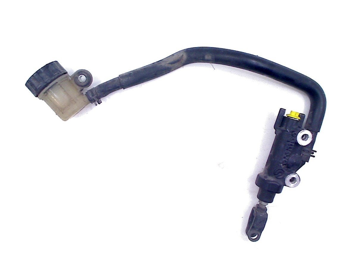 FREIN MAITRE CYLINDRE ARRIÈRE Yamaha MT 09 2014-2017, Dhr. S. di Majo, Utilisé, Info@cama-motorparts.nl, P.J. Troelstraweg 8 8
3144 CX  MAASSLUIS, NL
