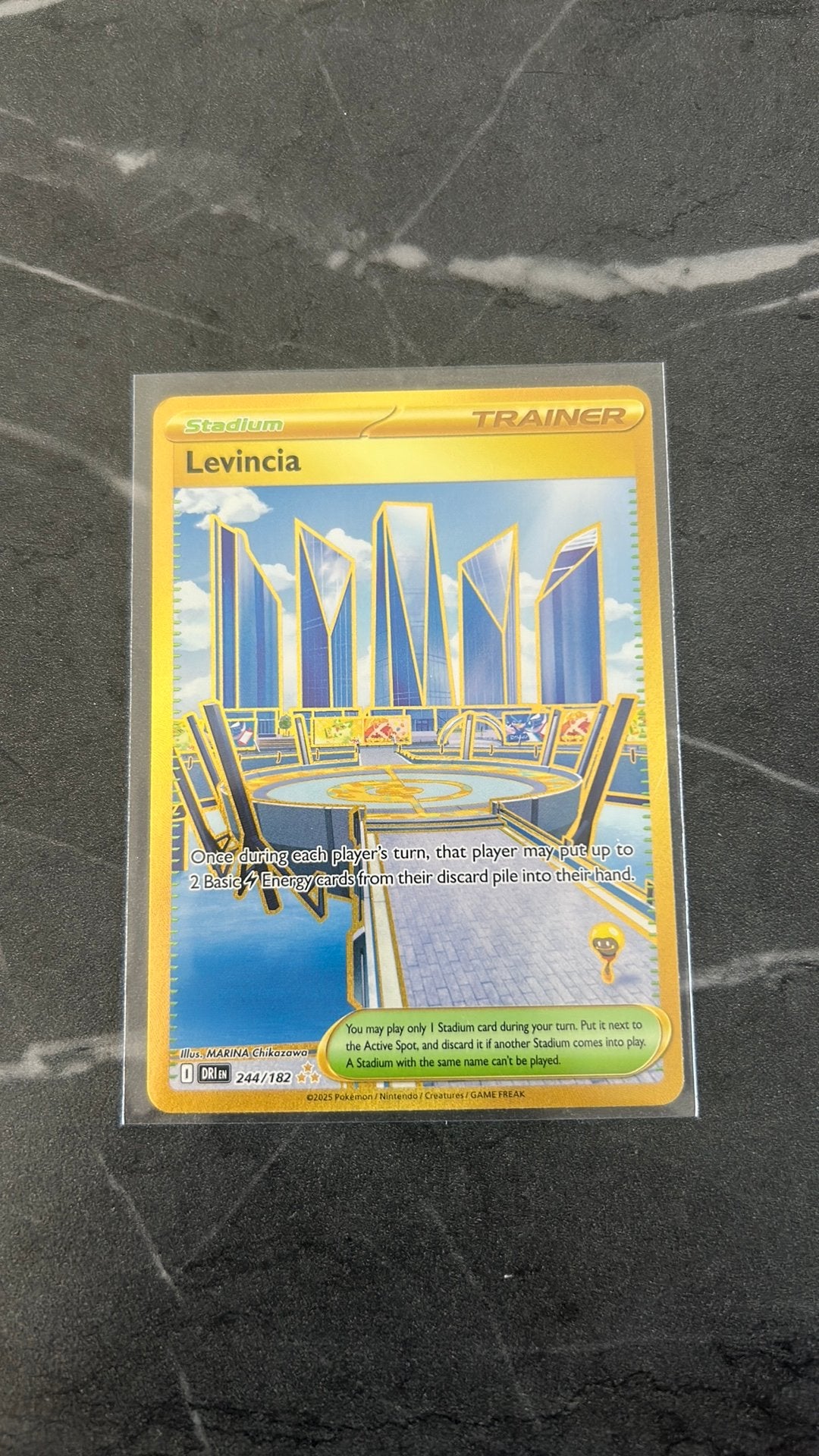 Levincia 244/182 (pokémon), Hobby en Vrije tijd, Ophalen, Zo goed als nieuw