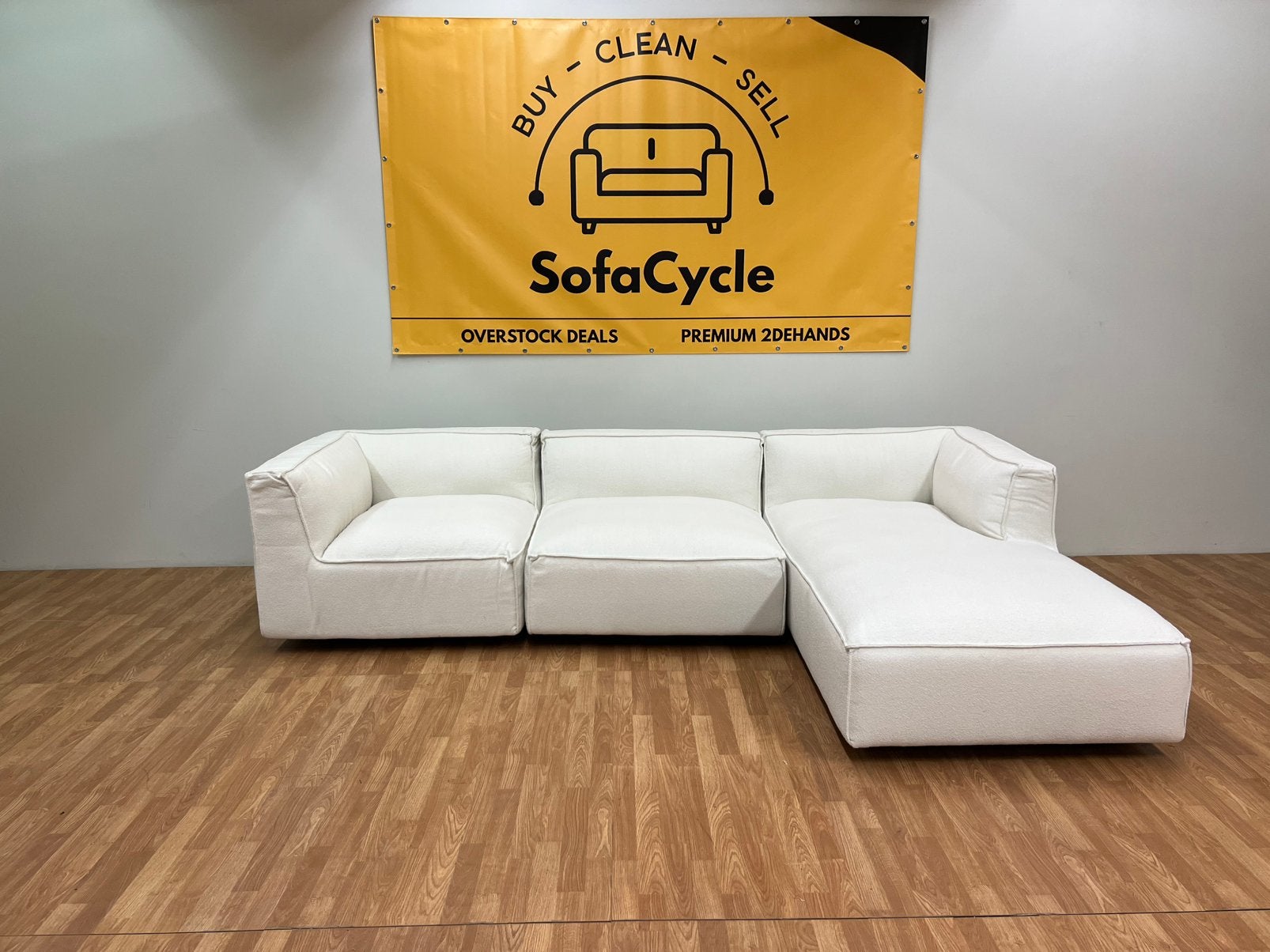 NV Gallery Overstock Zetel (NIEUW) - Witte boucle zetel