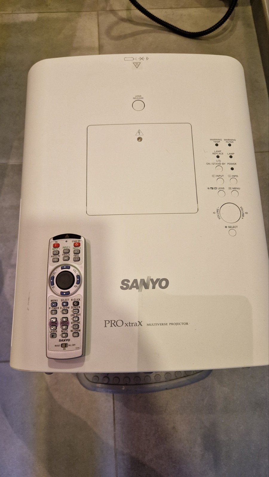 vidéo projecteur, TV, Hi-fi & Vidéo, Enlèvement, Comme neuf, Sanyo