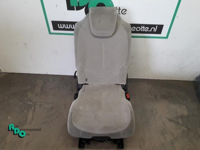 Siège arrière d'un Citroen C4 Grand Picasso (C4 Grand Pica, -, 3 mois de garantie, Utilisé, -