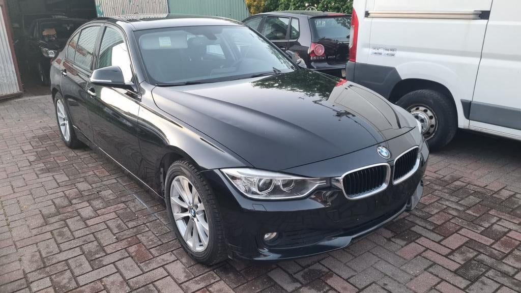 Bnw 320d  181pk  sedan bj.2012 navi MOTOR NO START, Auto's, Particulier, Diesel, Te koop