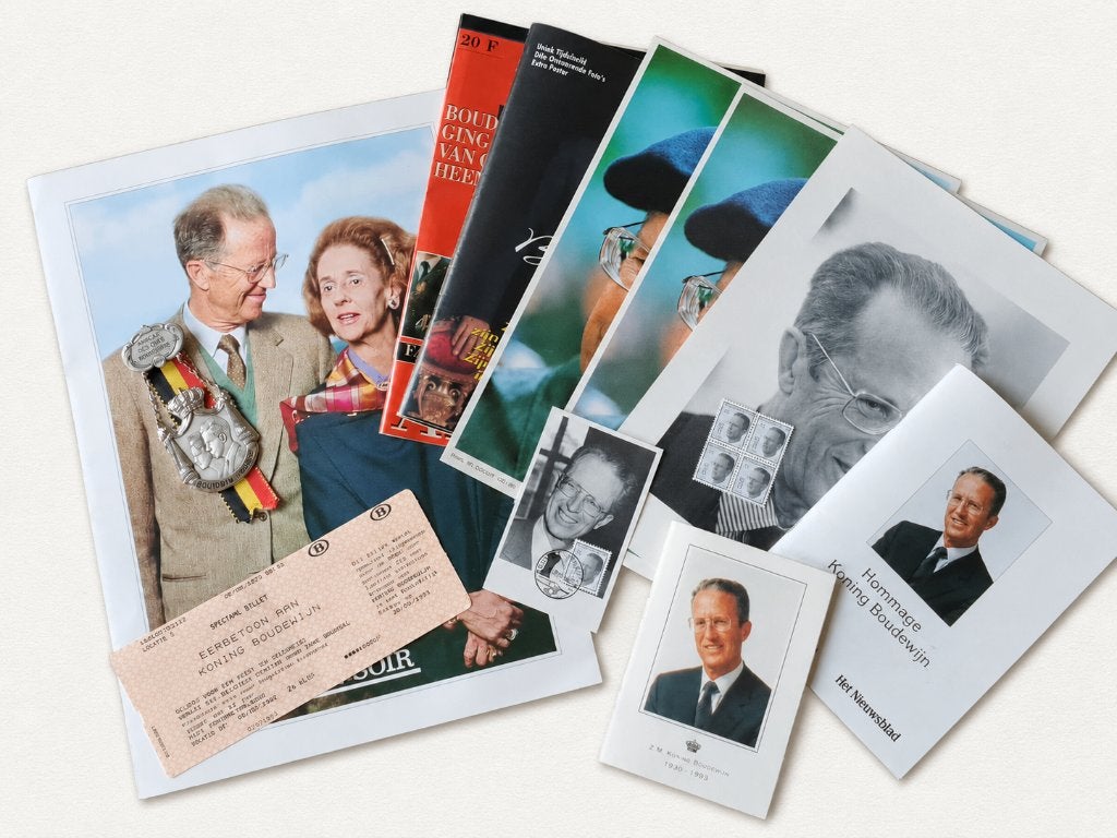 Mooi lot Koning Boudewijn & Fabiola memorabilia - medaille, Ophalen of Verzenden, Zo goed als nieuw, Kaart, Foto of Prent
