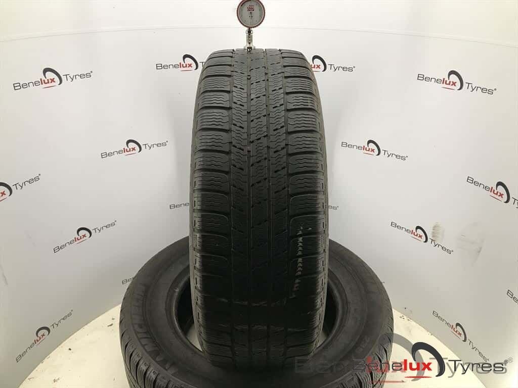 2of4 winter 235/65R17 Michelin 235/65 R17 235/65/17 2356517, Auto-onderdelen, Ophalen, Gebruikt, -, -