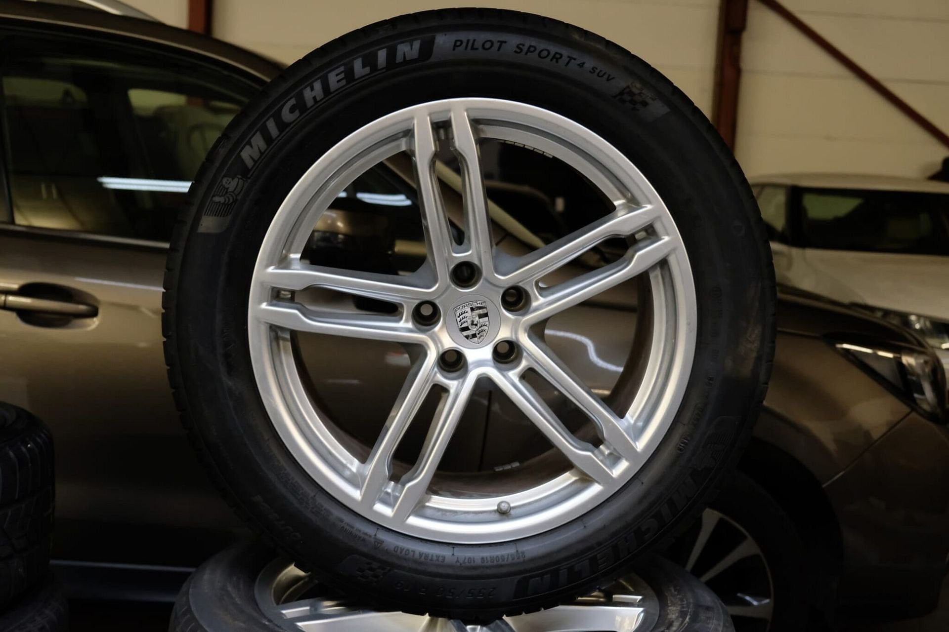 #820 Porsche Macan zomerset Michelin, Autos : Pièces & Accessoires, Pneus & Jantes, Pneus et Jantes, Véhicule de tourisme, Pneus été