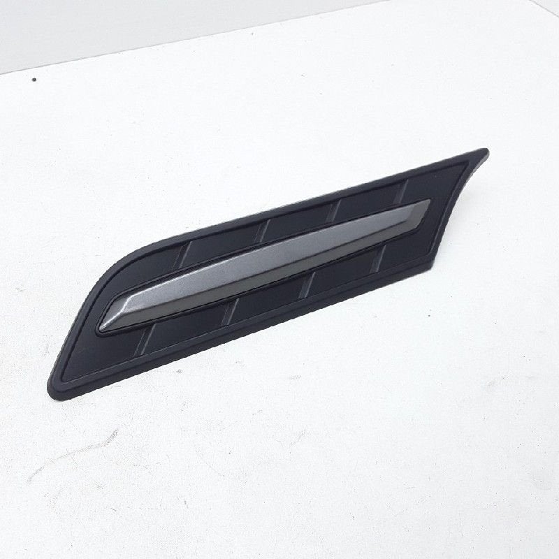 GARNITURE Suzuki Vitara (LY / MY) (01-2015/-) (|7262154PO|), Utilisé, Suzuki