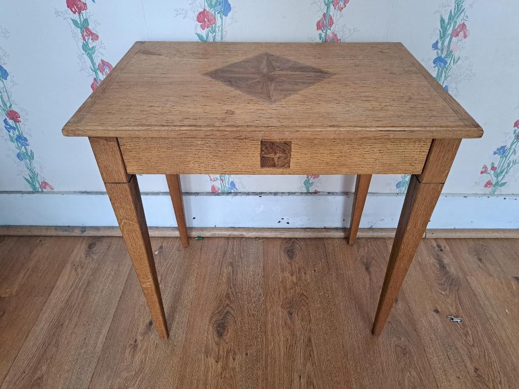 Table d'appoint vintage en chêne avec marqueterie, Enlèvement
