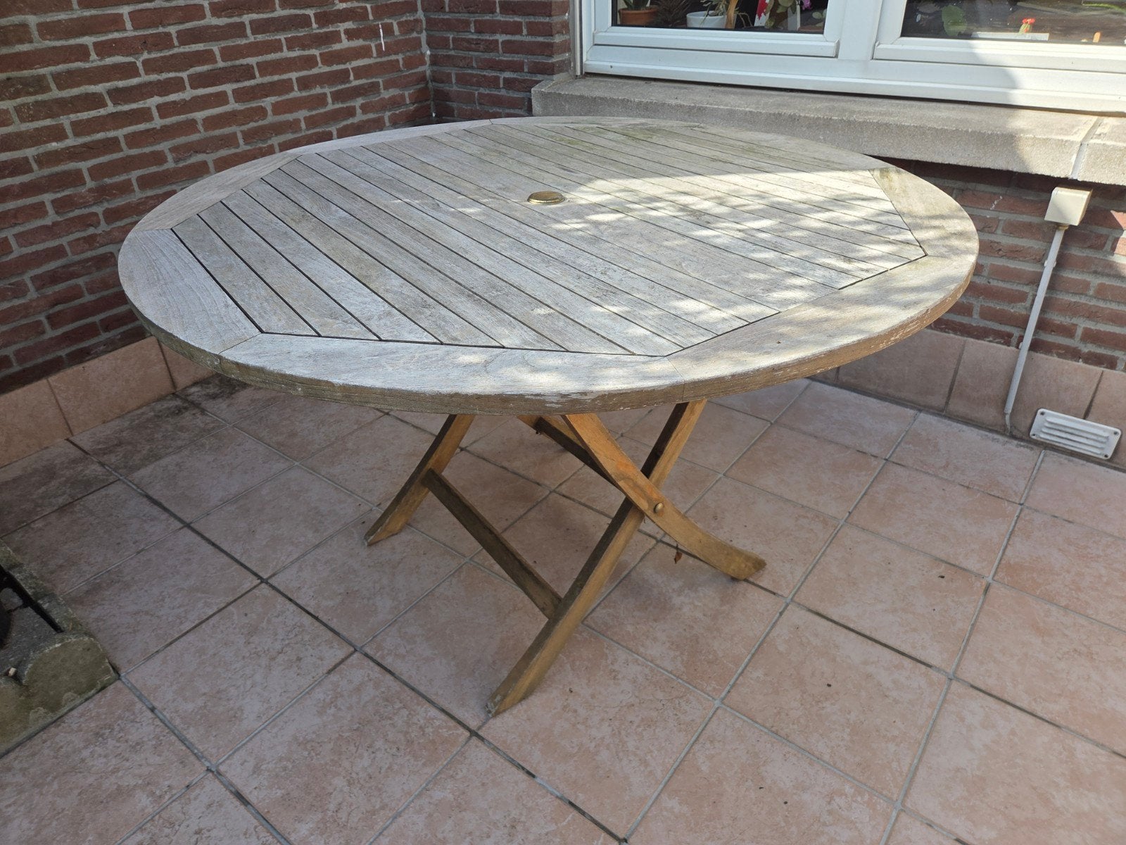 Table en teck, rond, 130cm, Jardin & Terrasse, Tables de jardin, Enlèvement, Utilisé, Rond, Bois de teck