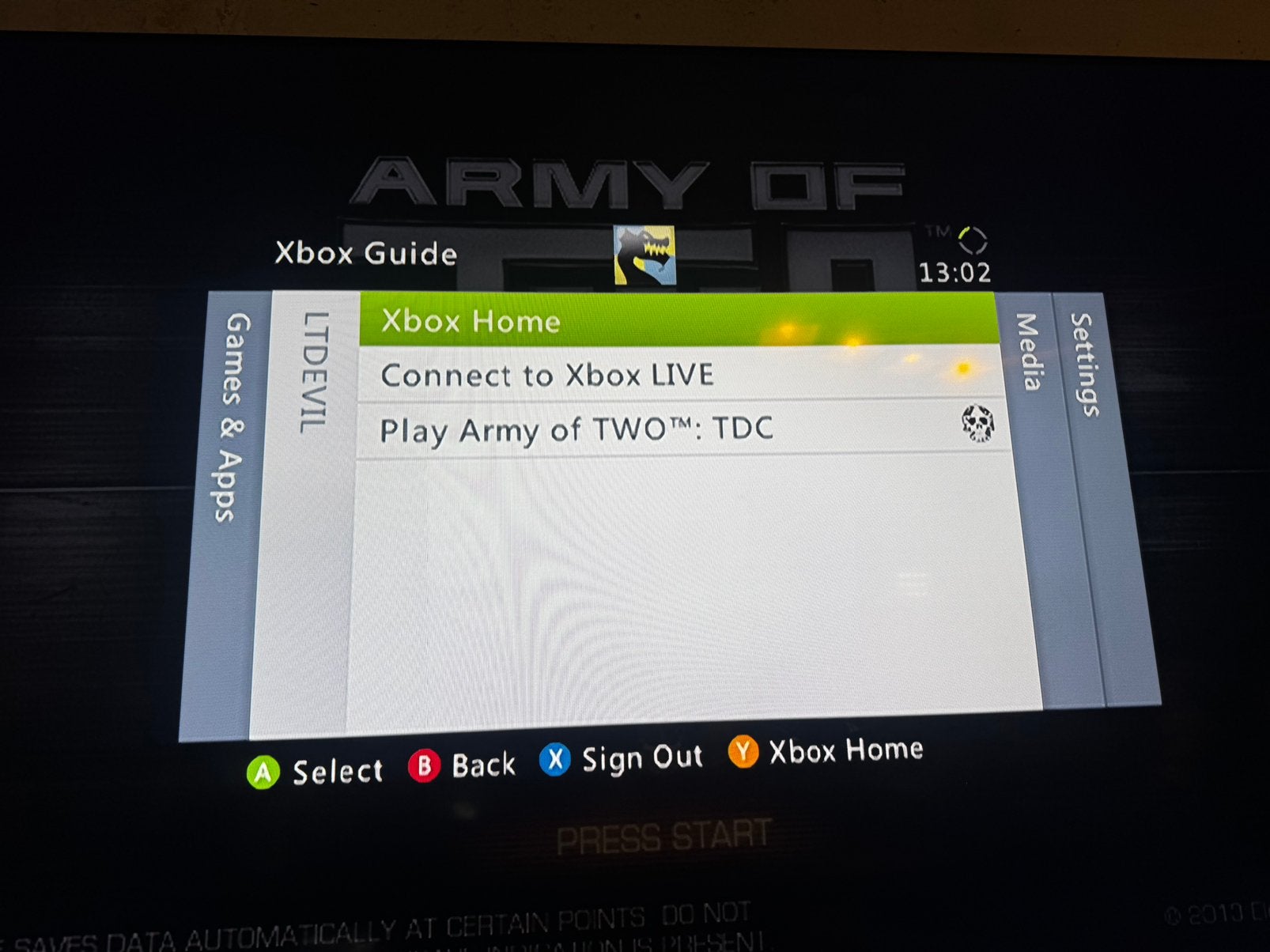 Xbox 360 slim 250gb, Games en Spelcomputers, Ophalen of Verzenden, Zo goed als nieuw, Met 1 controller