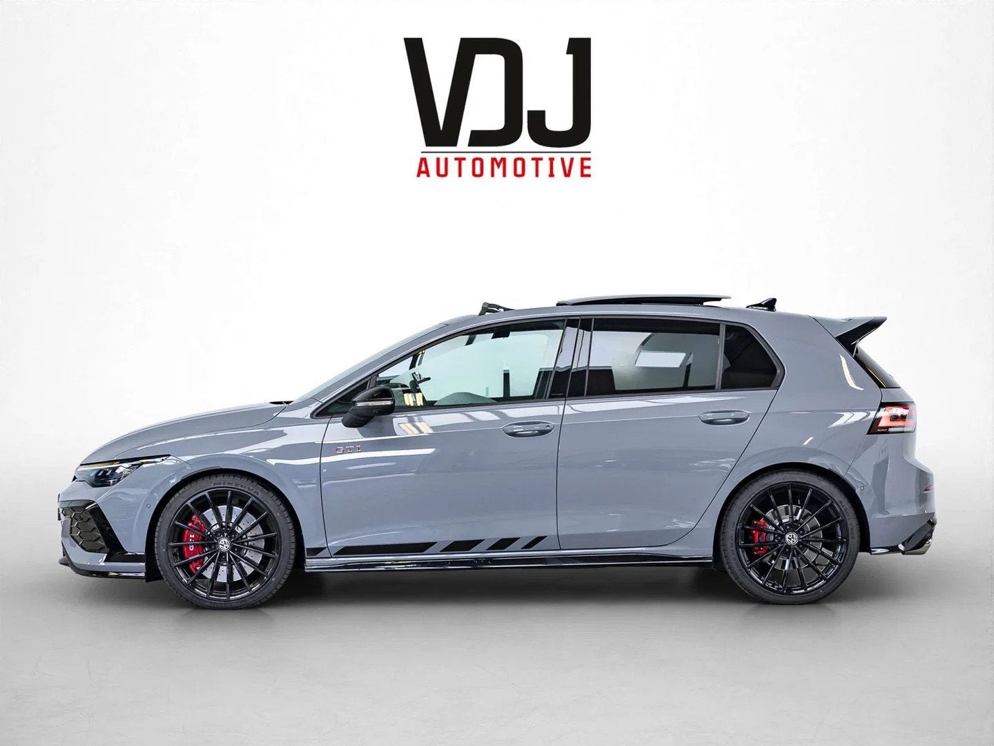 Volkswagen Golf GTI 2025|CLUBSPORT|H&K|PANO|HEAD-UP|ALCANTAR, Auto's, Automaat, Adaptive Cruise Control, Gebruikt, Zwart