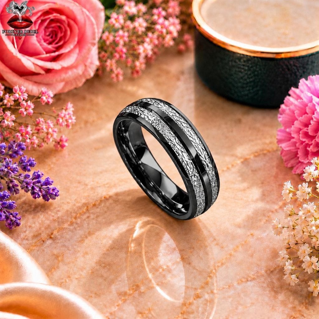 Wolfraam Trouwringen Isla Moonforge Zwart/Zilver Alle Maten, Handtassen en Accessoires, Overige materialen, Verzenden, Zwart, Nieuw