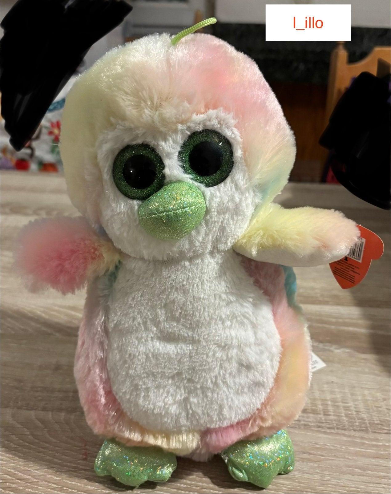 PELUCHE PINGOUIN MULTICOLORE 🐧, Collections, Ours & Peluches, Comme neuf, Autres types, Autres marques, Enlèvement