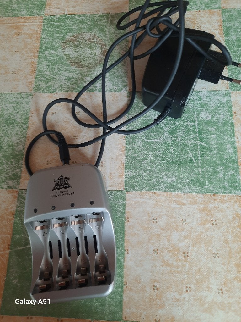 batterij lader voor 4 batterijen, Enlèvement ou Envoi